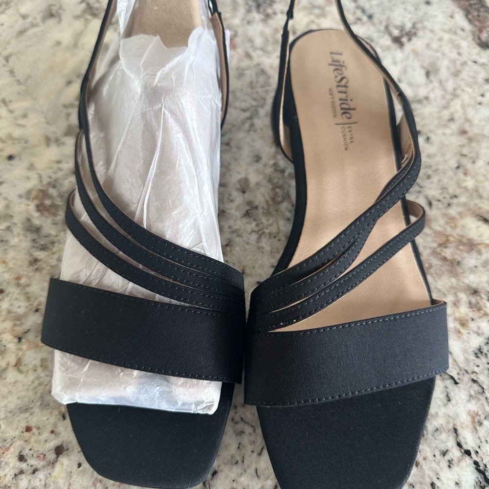 Life Stride Black Strappy Sandals, low Heels